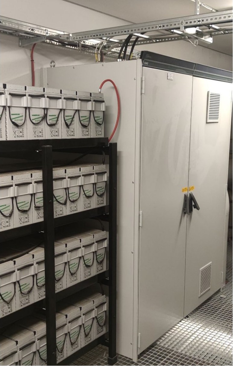 Battery modules and grey cabinet at Chakan, 2023